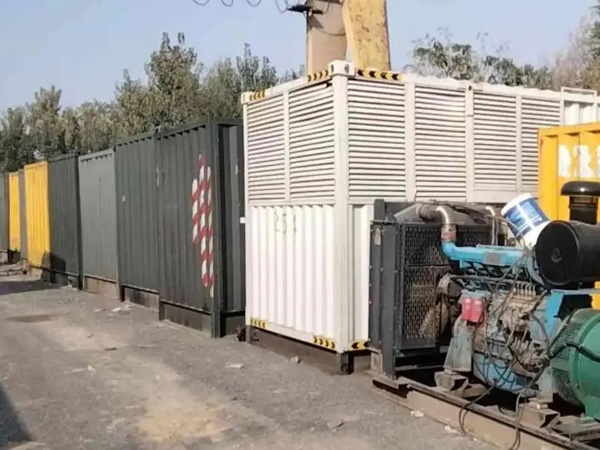 滨城200KW柴油发电机机组每小时油耗是多少？